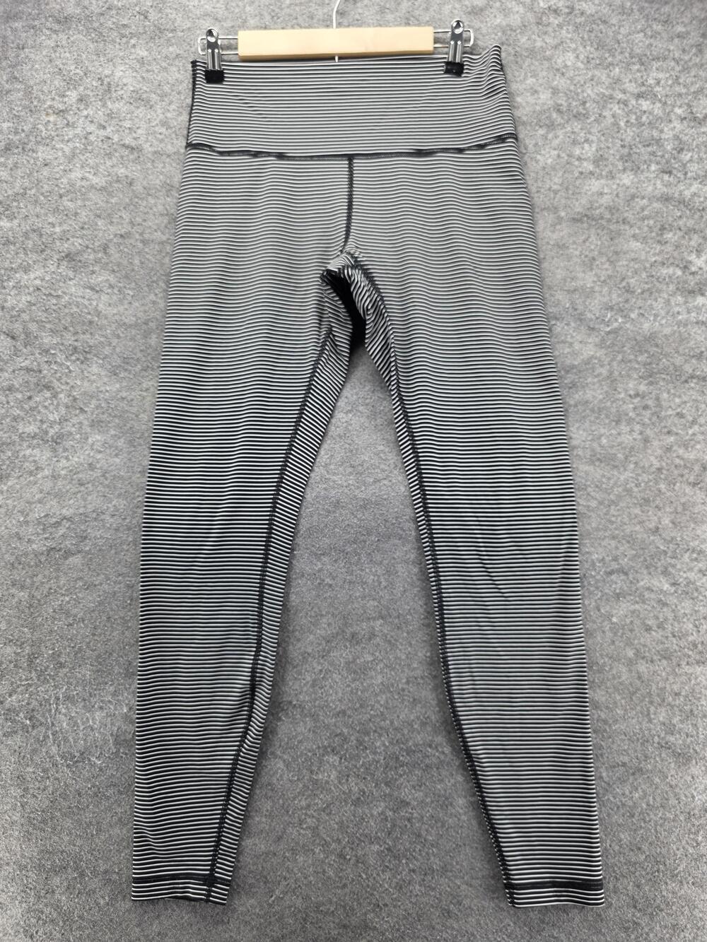 Lululemon Leggings Womens 10 Black Ankle Yoga Nylon Elastic Waist 32 Inseam